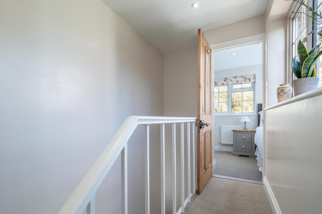 Adorable Cottage With A Log Burner In Heavenly Village - Constable Lodge Nayland Экстерьер фото