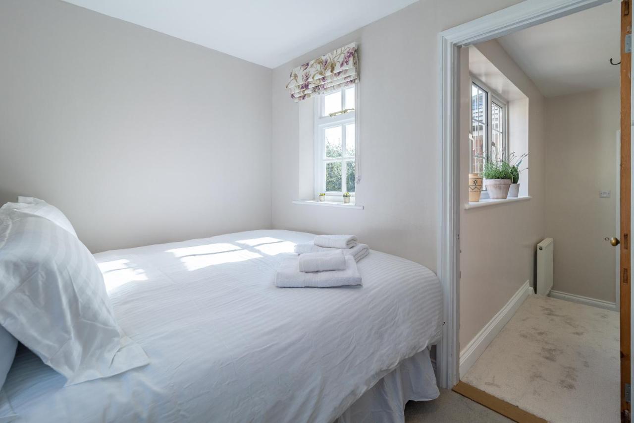 Adorable Cottage With A Log Burner In Heavenly Village - Constable Lodge Nayland Экстерьер фото